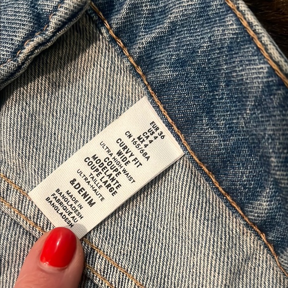 H&M Stylish Distressed Wide Leg Blue Jeans 4 - Picture 3 of 6